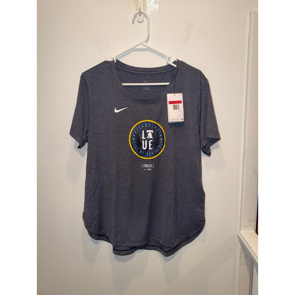 Nike Women's Philadelphia Phillies City Connect TShirt. Size Large (NWTS)